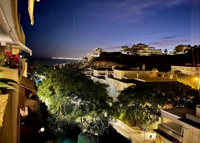 Large Apartment Nearby The Sea